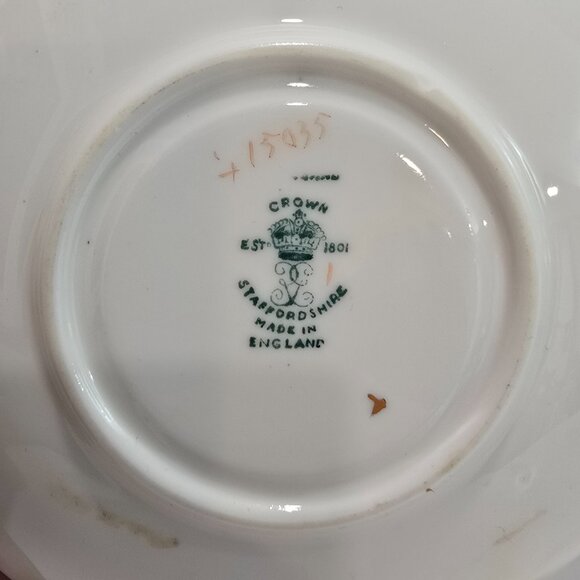 Crown Staffordshire - Floral & Lace Vintage Tea Cup & Saucer Set - Picture 6 of 6